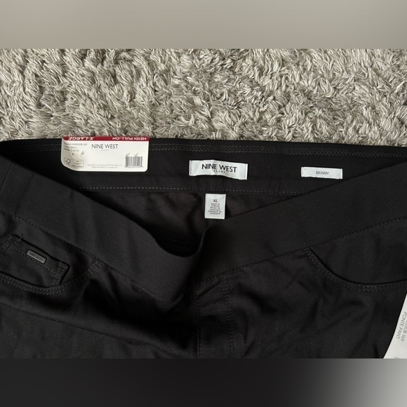 Nine West Pull On Jeans Size XL New with tags - Picture 2 of 7